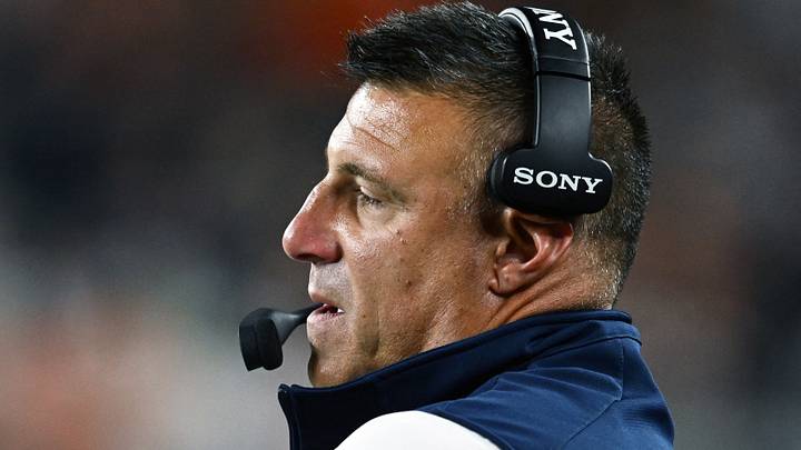 Aug 27, 2026; Cleveland, Ohio, USA; New England Patriots head coach Mike Vrabel looks on against the Cleveland Browns during the first half at Huntington Bank Field. Mandatory Credit: Ken Blaze-Imagn Images Aug 27, 2026; Cleveland, Ohio, USA; New England Patriots head coach Mike Vrabel looks on against the Cleveland Browns during the first half at Huntington Bank Field. Mandatory Credit: Ken Blaze-Imagn Images