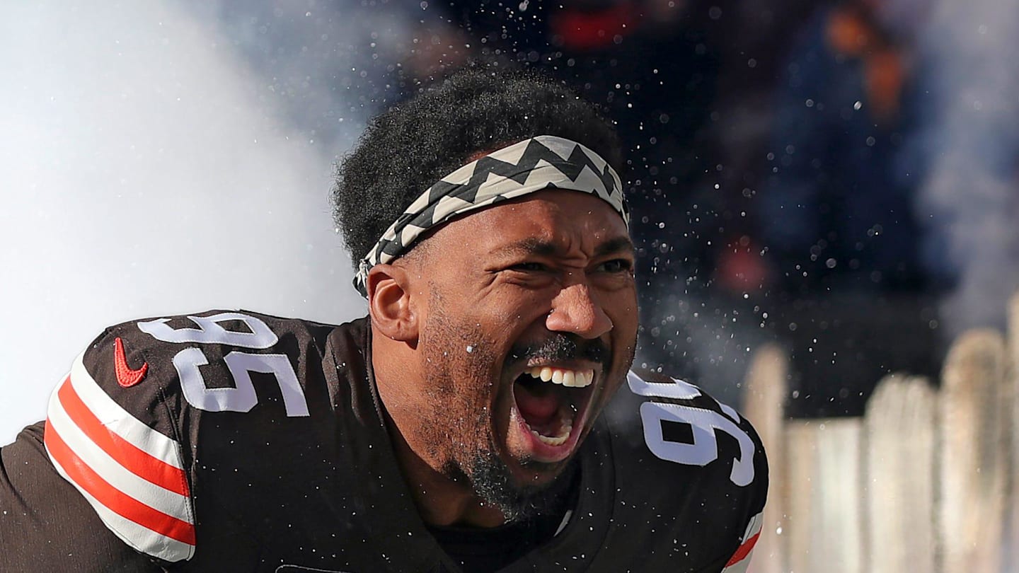 Myles Garrett makes his stance on the Seahawks in Super Bowl LX crystal clear