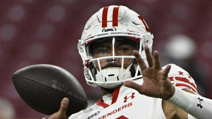 DC Defenders quarterback Jordan Ta'amu (10).