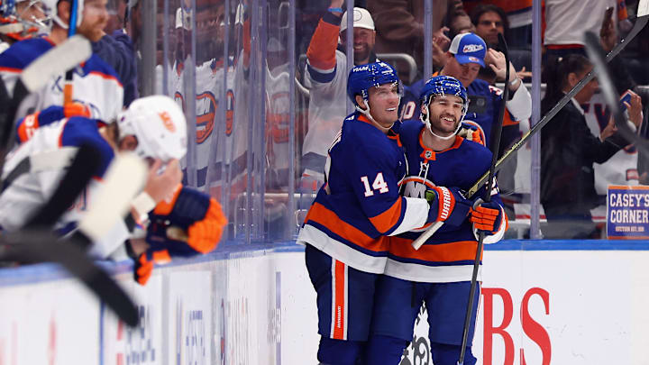 Edmonton Oilers v New York Islanders Edmonton Oilers v New York Islanders