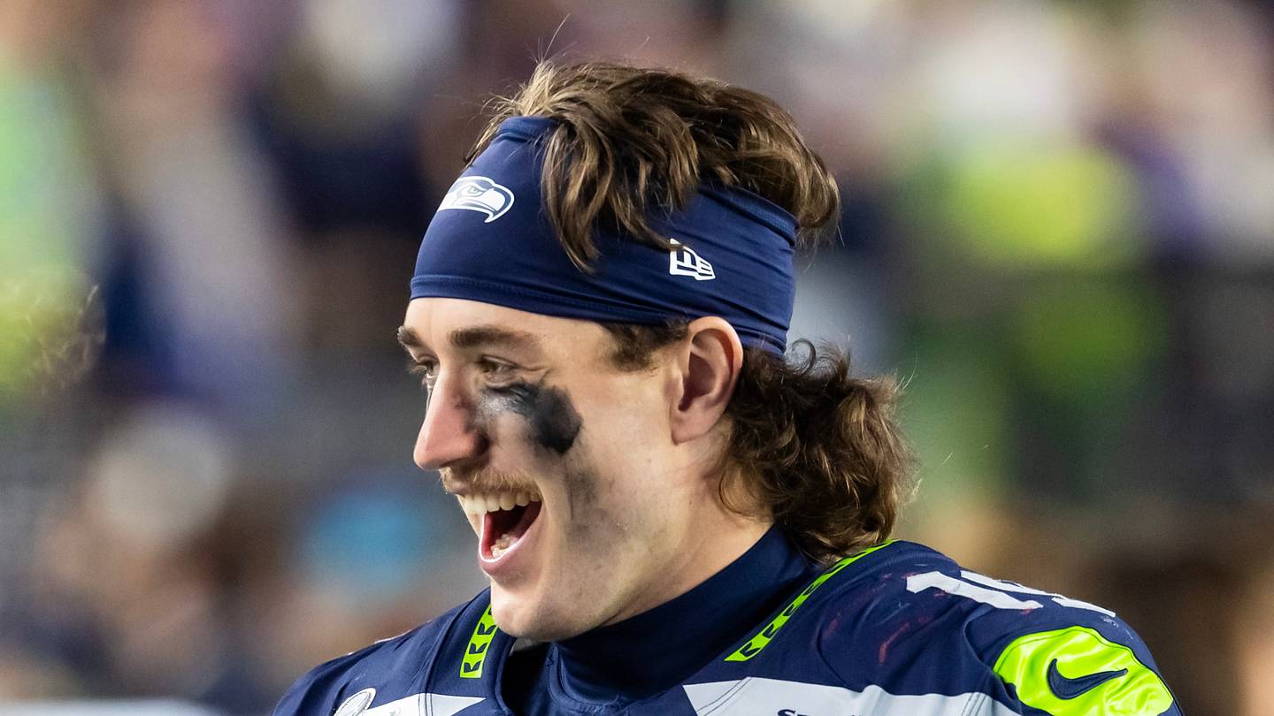 What Seahawks Are Losing in Jake Bobo After Knee Injury