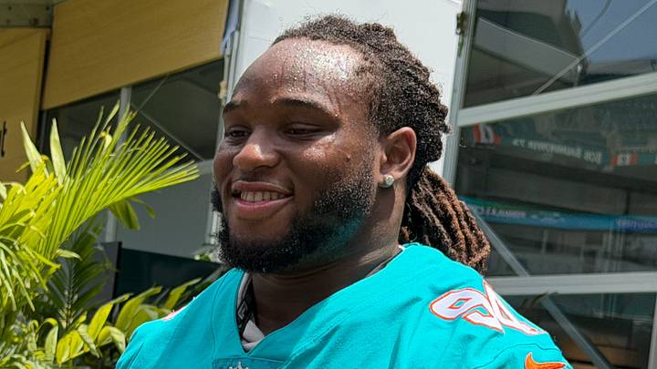 Miami Dolphins defensive lineman Jordan Phillips