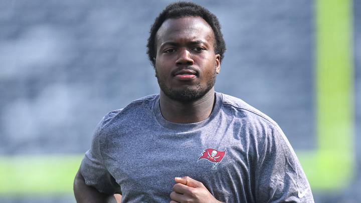 Aug 14, 2026; East Rutherford, New Jersey, USA; Tampa Bay Buccaneers linebacker Rueben Bain Jr. (3) warms up before a game against the New York Giants at MetLife Stadium. Mandatory Credit: John Jones-Imagn Images