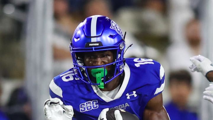 Georgia State Panthers wide receiver Ted Hurst (16) runs after a catch against Georgia Tech Yellow Jackets