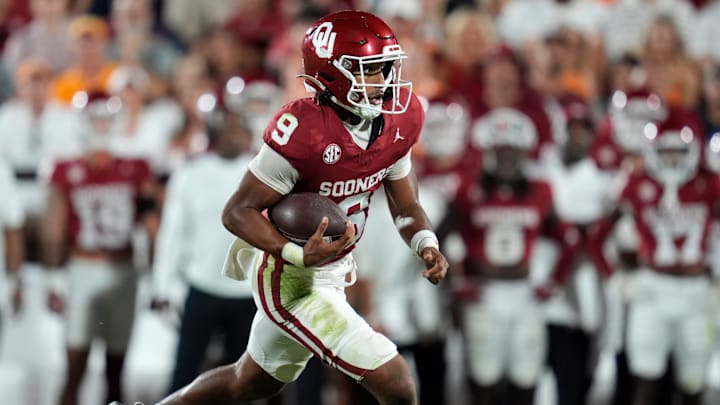 Oklahoma Sooners quarterback Michael Hawkins Jr. provided a spark last week against Tennessee and will get his first start at the Auburn Tigers.