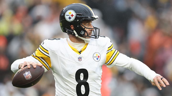Dec 28, 2025; Cleveland, Ohio, USA; Pittsburgh Steelers quarterback Aaron Rodgers (8) looks to throw in the first quarter against the Cleveland Browns at Huntington Bank Field. Mandatory Credit: Scott Galvin-Imagn Images Dec 28, 2025; Cleveland, Ohio, USA; Pittsburgh Steelers quarterback Aaron Rodgers (8) looks to throw in the first quarter against the Cleveland Browns at Huntington Bank Field. Mandatory Credit: Scott Galvin-Imagn Images