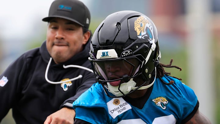 Jacksonville Jaguars running back J'Mari Taylor (30) runs the ball during rookie minicamp at the Miller Electric Center, Saturday, May 9, 2026 in Jacksonville, Fla. 