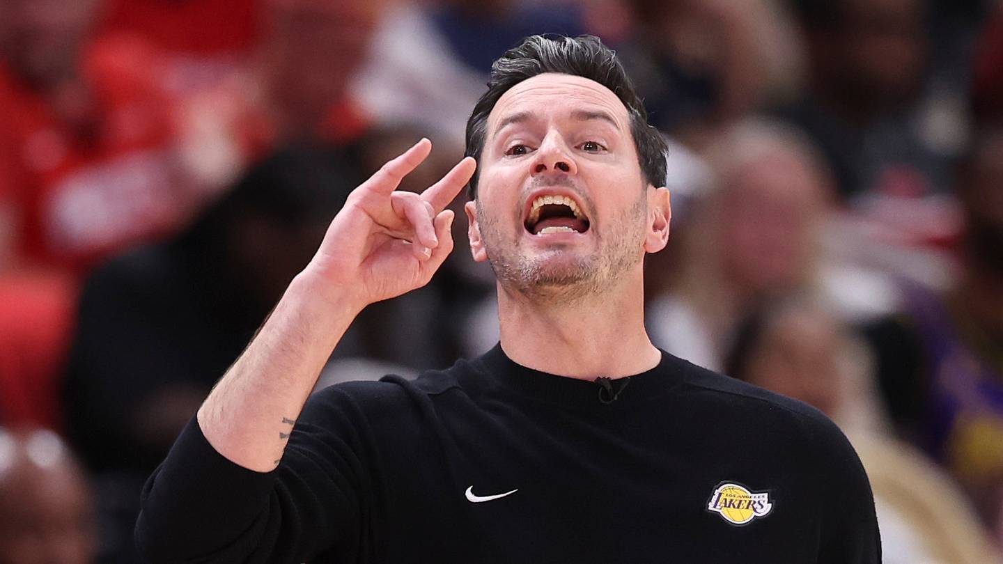 Lakers' biggest flaw is already putting JJ Redick in a terrible position