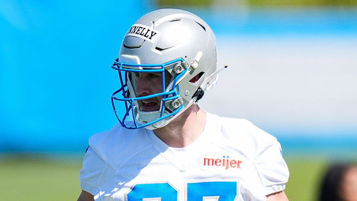 Detroit Lions safety Ian Kennelly (27).