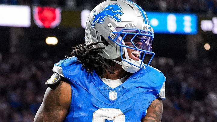 Detroit Lions running back Jahmyr Gibbs (0) celebrates a touchdown against Chicago Bears Detroit Lions running back Jahmyr Gibbs (0) celebrates a touchdown against Chicago Bears