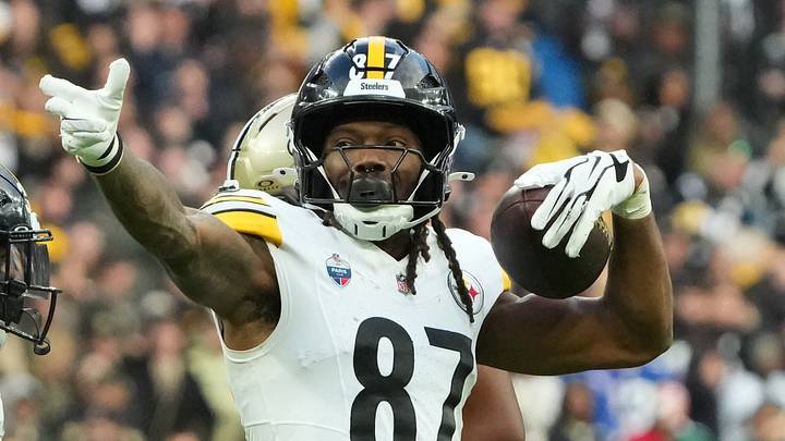Oct 25, 2026; Paris, FRA;  Pittsburgh Steelers wide receiver Brandon Smith (87) reacts after catching a pass for 20 yards during the third quarter against the New Orleans Saints at Stade de France.  Mandatory Credit: Kirby Lee-Imagn Images