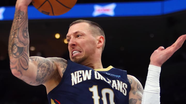 Jan 24, 2025; Memphis, Tennessee, USA; New Orleans Pelicans center Daniel Theis (10) rebounds the ball during the third quarter against the Memphis Grizzlies at FedExForum. Mandatory Credit: Petre Thomas-Imagn Images Jan 24, 2025; Memphis, Tennessee, USA; New Orleans Pelicans center Daniel Theis (10) rebounds the ball during the third quarter against the Memphis Grizzlies at FedExForum. Mandatory Credit: Petre Thomas-Imagn Images