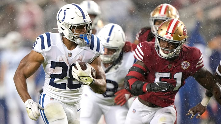 Indianapolis Colts running back Jonathan Taylor (L) Indianapolis Colts running back Jonathan Taylor (L)