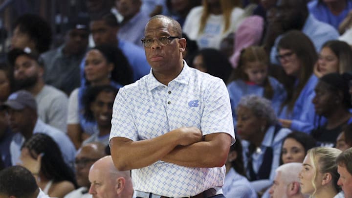 Nov 25, 2025; Fort Myers, Florida, USA; North Carolina Tar Heels head coach Hubert Davis looks on during a game against the St. Bonaventure Bonnies at Suncoast Credit Union Arena. Mandatory Credit: Nathan Ray Seebeck-Imagn Images