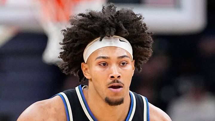 Milwaukee Bucks center Jericho Sims (00) brings the ball up the court against the Memphis Grizzlies in the first half at Fiserv Forum on April 5, 2026.