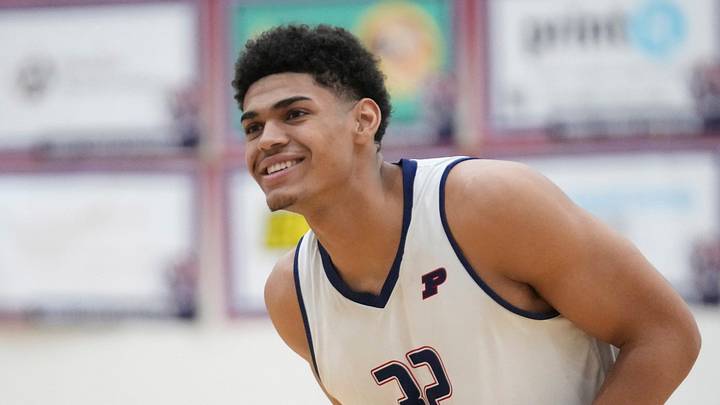 Perry's Koa Peat warms up during practice at Perry HS gym in Gilbert on Nov. 13, 2024.