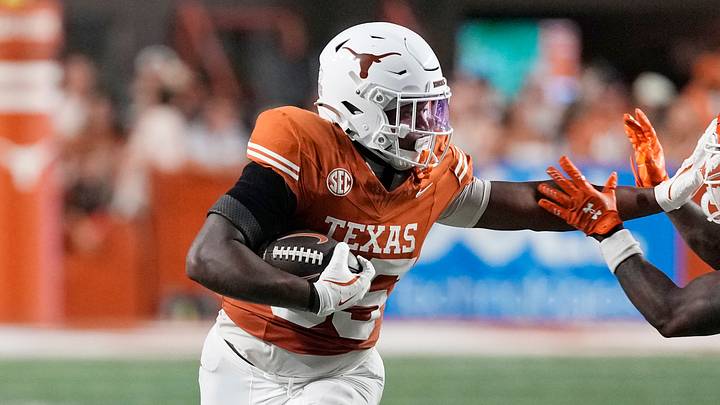 Texas Longhorns tight end Emaree Winston (85) runs after a catching pass while defended by Sam Houston Bearkats defensive back Jace Arnold (9) during the second half at Darrell K Royal-Texas Memorial Stadium. Texas Longhorns tight end Emaree Winston (85) runs after a catching pass while defended by Sam Houston Bearkats defensive back Jace Arnold (9) during the second half at Darrell K Royal-Texas Memorial Stadium.
