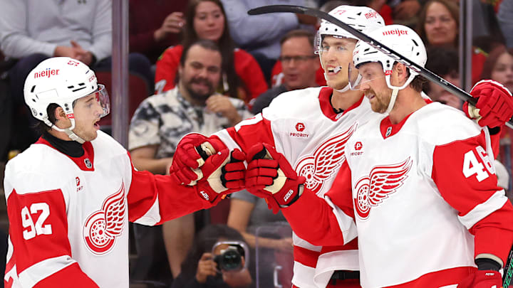 Detroit Red Wings v Chicago Blackhawks