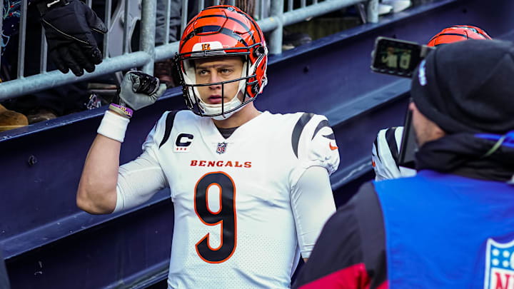Cincinnati Bengals quarterback Joe Burrow (9)