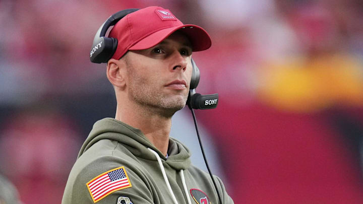 Arizona Cardinals head coach Jonathan Gannon watches from the sidelines as his team plays the San Francisco 49ers at State Farm Stadium in Glendale on Nov. 16, 2025.