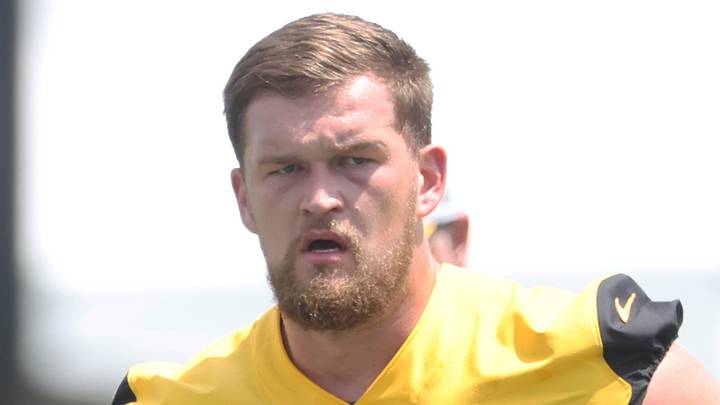 Pittsburgh Steelers defensive lineman Logan Lee Pittsburgh Steelers defensive lineman Logan Lee