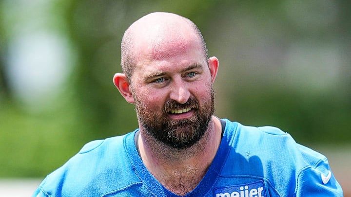 Detroit Lions offensive tackle Dan Skipper (70) practices during OTA at team's Performance Center