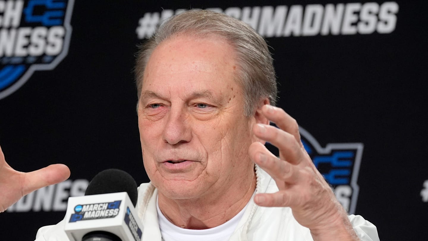 Michigan State Sets Visit with 7-Foot-2 Transfer Portal Big