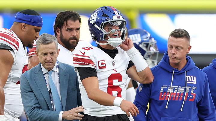 New York Giants quarterback Jaxson Dart