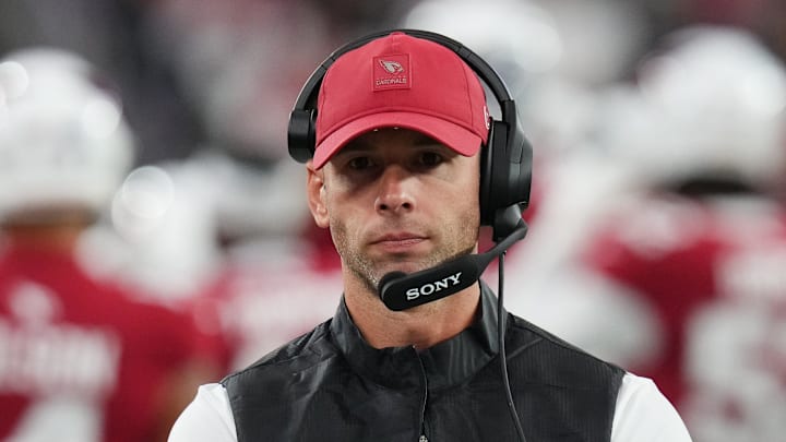 Arizona Cardinals head coach Jonathan Gannon walks the sidelines as his team plays the Jacksonville Jaguars at State Farm Stadium on Nov. 23, 2025.