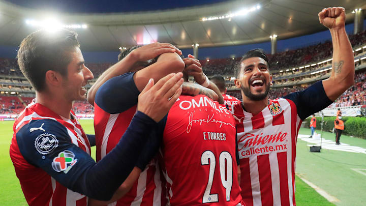 Chivas goleó 3-0 a Mazatlán en el Estadio Akron con tantos de Ángel Zaldívar, Alan Torres y Alexis Vega.