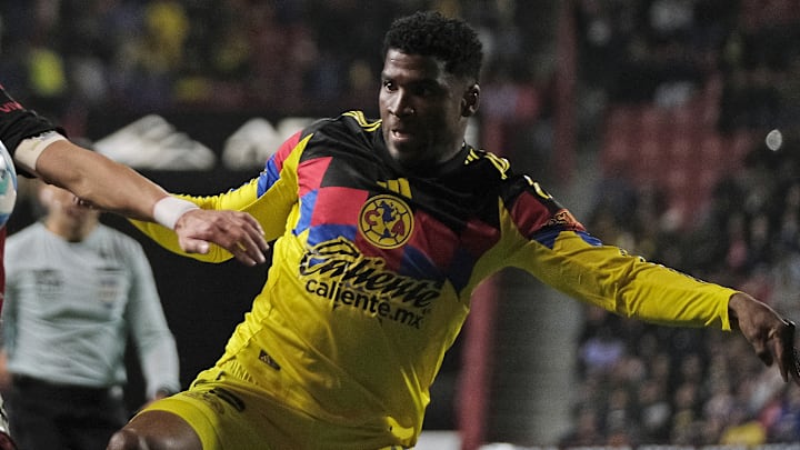 El colombiano Raúl Zúñiga no habría convencido al cuerpo técnico