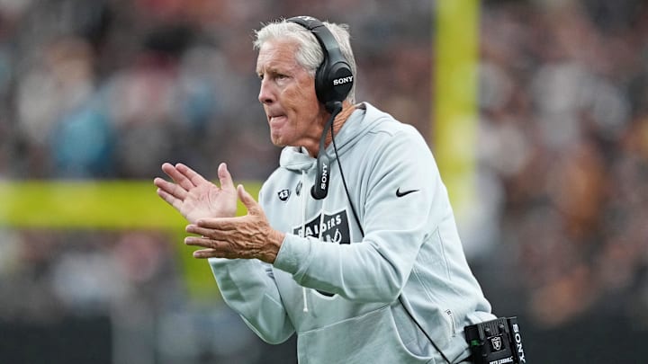 Nov 2, 2025; Paradise, Nevada, USA; Las Vegas Raiders head coach Pete Carroll looks on during the first half against the Jacksonville Jaguars at Allegiant Stadium. Mandatory Credit: Kirby Lee-Imagn Images Nov 2, 2025; Paradise, Nevada, USA; Las Vegas Raiders head coach Pete Carroll looks on during the first half against the Jacksonville Jaguars at Allegiant Stadium. Mandatory Credit: Kirby Lee-Imagn Images