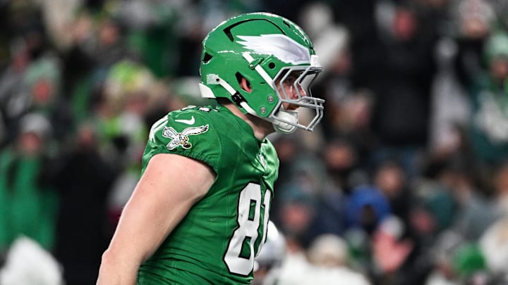 Philadelphia Eagles tight end Grant Calcaterra