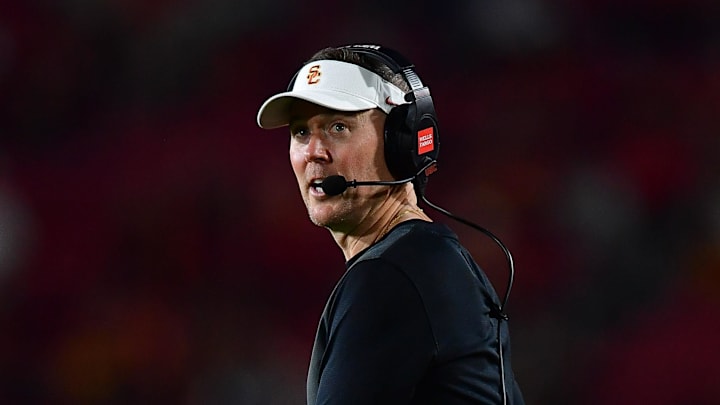 Sep 20, 2025; Los Angeles, California, USA; Southern California Trojans head coach Lincoln Riley watches game action against the Michigan State Spartans during the second half at the Los Angeles Memorial Coliseum. Mandatory Credit: Gary A. Vasquez-Imagn Images Sep 20, 2025; Los Angeles, California, USA; Southern California Trojans head coach Lincoln Riley watches game action against the Michigan State Spartans during the second half at the Los Angeles Memorial Coliseum. Mandatory Credit: Gary A. Vasquez-Imagn Images