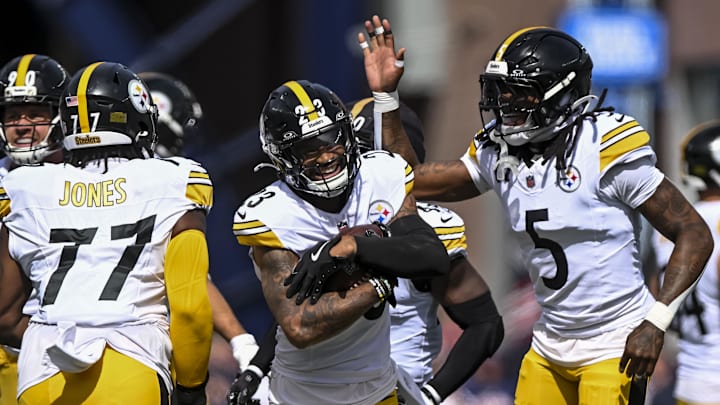 Pittsburgh Steelers cornerback Darius Slay (23) reacts after a fumble recovery during the first quarter at Gillette Stadium. 