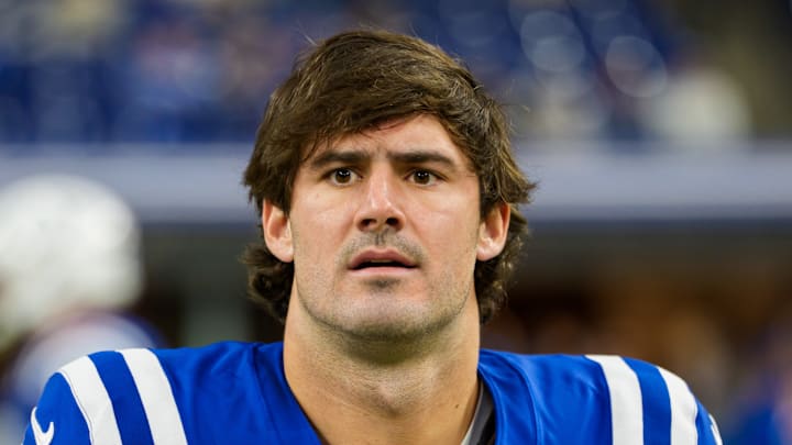 Daniel Jones of the Indianapolis Colts pregame