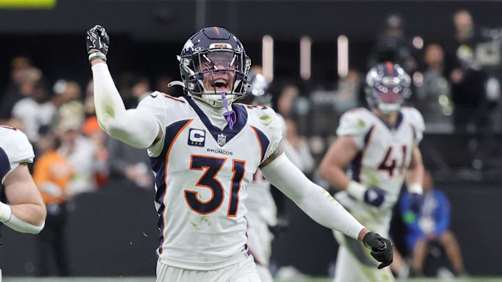 Denver Broncos v Las Vegas Raiders