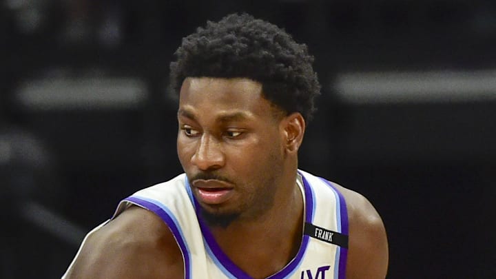 Utah Jazz forward Jaren Jackson Jr. plans his next move around Sacramento Kings guard/forward DeMar DeRozan. Utah Jazz forward Jaren Jackson Jr. plans his next move around Sacramento Kings guard/forward DeMar DeRozan.