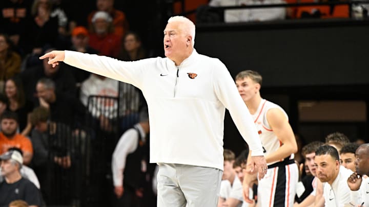 Feb 7, 2026; Corvallis, Oregon, USA; Oregon State Beavers head coach Wayne Tinkle directs his players during the second half against the Gonzaga Bulldogs at Gill Coliseum. Mandatory Credit: Craig Strobeck-Imagn Images