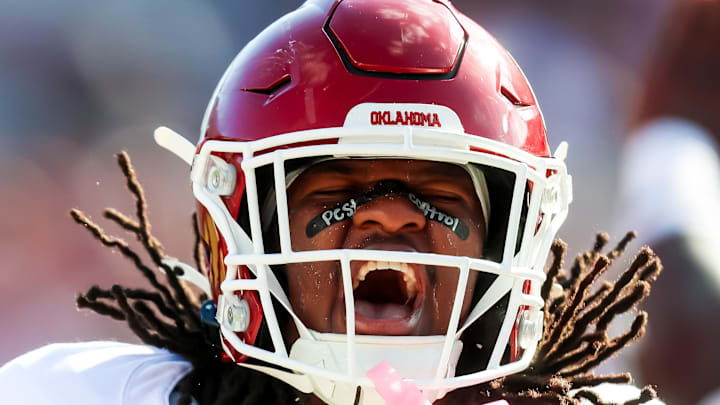 Oklahoma Sooners linebacker Kendal Daniels