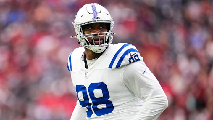 Free-Agent DL Raekwon Davis
