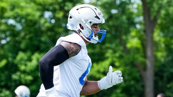 Detroit Lions defensive end Ahmed Hassanein practices during OTA at Meijer Performance Center 