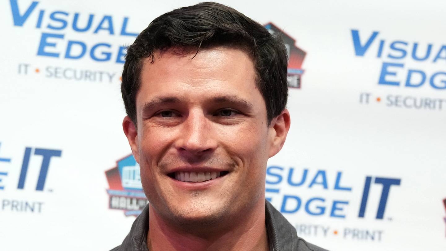 Luke Kuechly's Hall of Fame moment brings Panthers' golden age flooding back