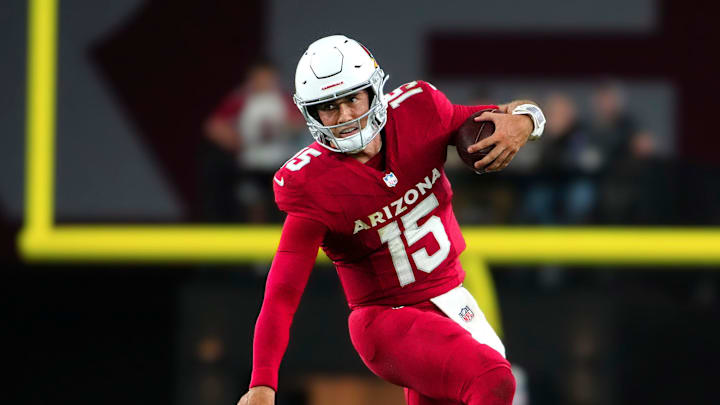 Cardinals quarterback Clayton Tune (15) breaks a tackle on the scramble against the Raiders linebacker Cody Lindenberg (55) during a preseason game at State Farm Stadium in Glendale on Aug. 23, 2025. Cardinals quarterback Clayton Tune (15) breaks a tackle on the scramble against the Raiders linebacker Cody Lindenberg (55) during a preseason game at State Farm Stadium in Glendale on Aug. 23, 2025.