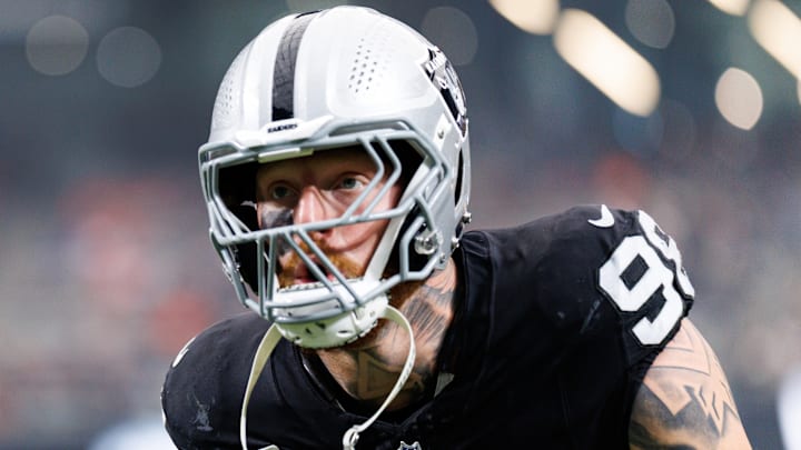 Denver Broncos v Las Vegas Raiders - NFL 2025