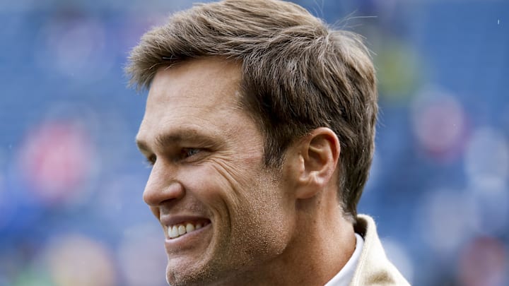 Oct 27, 2024; Seattle, Washington, USA; FOX commentator Tom Brady stands on the sideline before a game between the Seattle Seahawks and Buffalo Bills at Lumen Field. Mandatory Credit: Joe Nicholson-Imagn Images Oct 27, 2024; Seattle, Washington, USA; FOX commentator Tom Brady stands on the sideline before a game between the Seattle Seahawks and Buffalo Bills at Lumen Field. Mandatory Credit: Joe Nicholson-Imagn Images