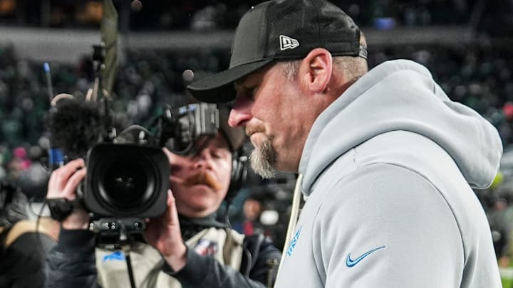 Detroit Lions head coach Dan Campbell walks onto the field for handshake after 16-9 loss to Philadelphia Eagles 