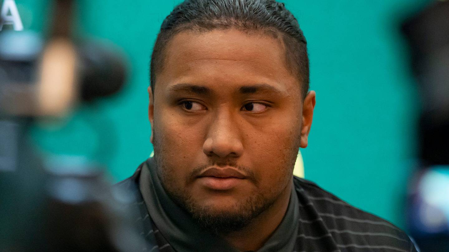 Oregon's Spring Game Puts Offensive Line Uncertainty Into Focus