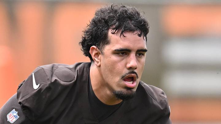 Cleveland Browns defensive end Logan Fano