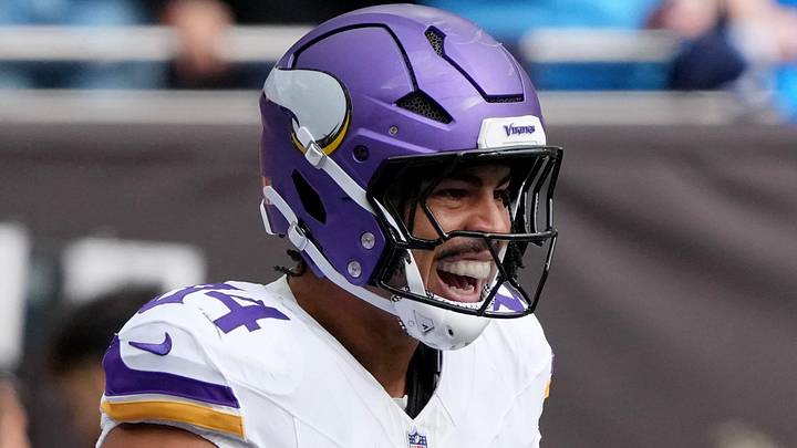 Minnesota Vikings TE Josh Oliver Minnesota Vikings TE Josh Oliver